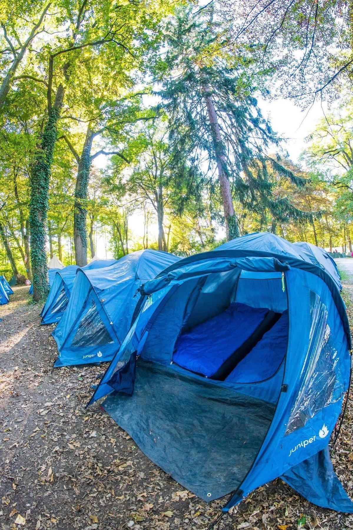 Pamplona Camping Hotel Aizoáin Eksteriør billede