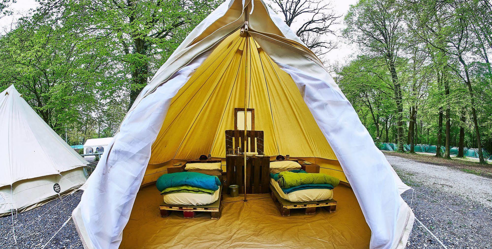 Pamplona Camping Hotel Aizoáin Eksteriør billede