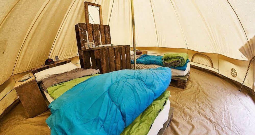Pamplona Camping Hotel Aizoáin Eksteriør billede